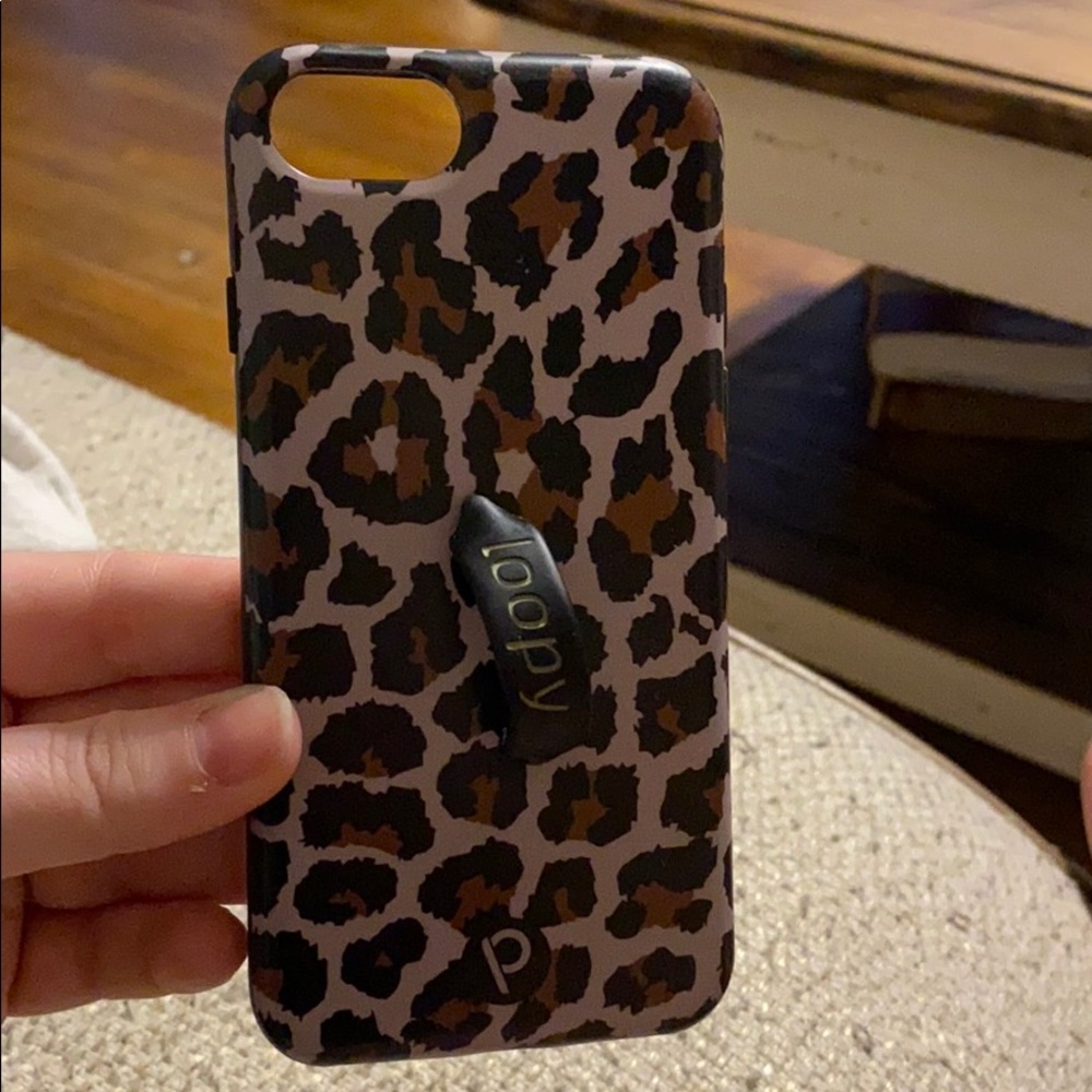 Leopard Loopy Case, iPhone 8
